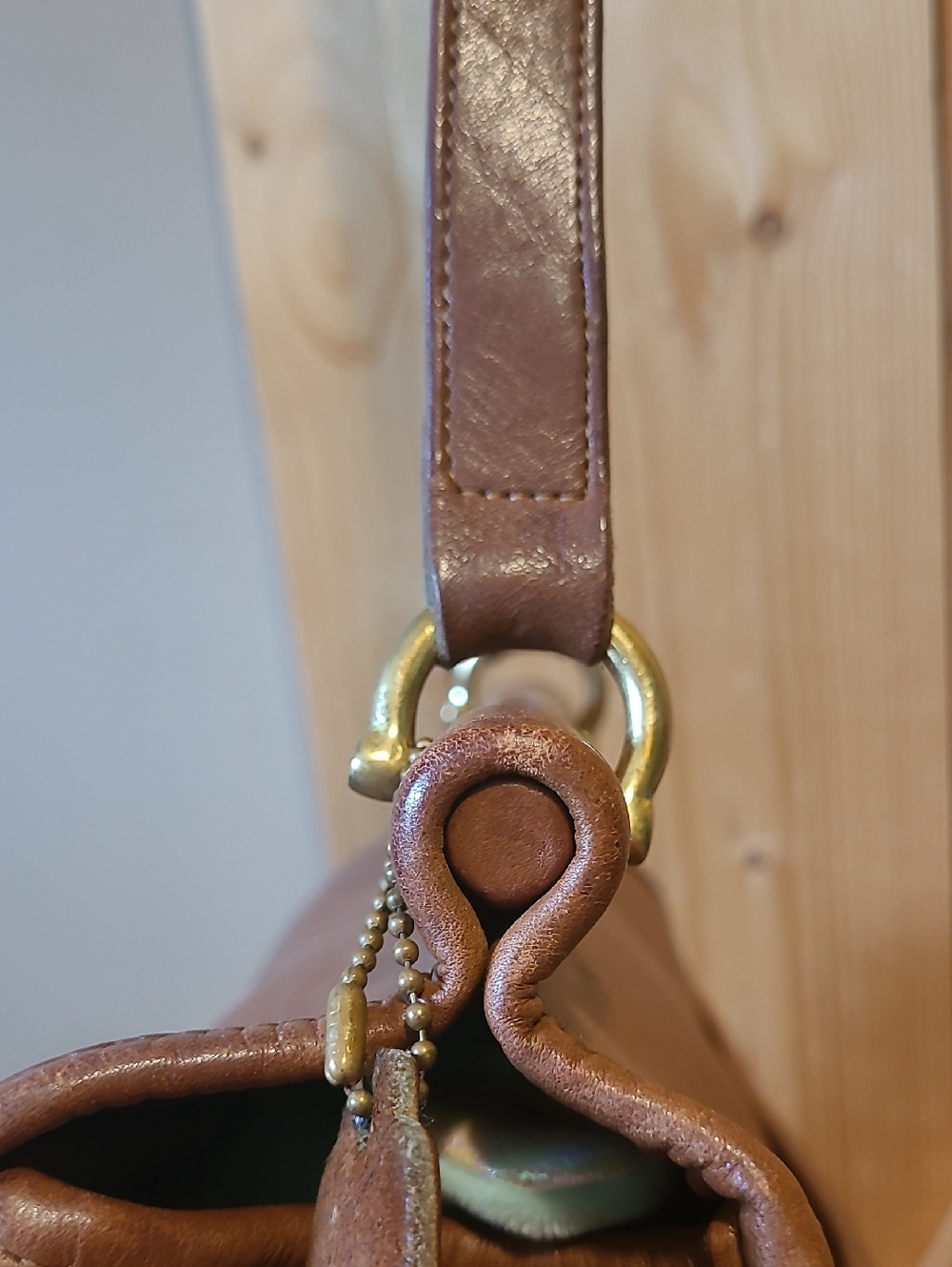 Vintage Coach Logan Leather Crossbody Bag - Picture 7 of 11